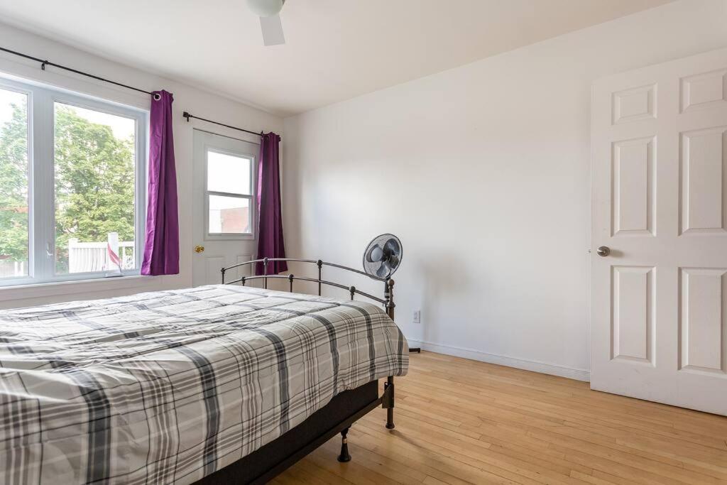 Lovely Rental Unit With Balcony~ Autoroute 40 Montreal Luaran gambar